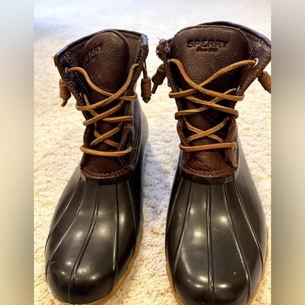 SPERRY Saltwater Leather Duck Zip Boots Brown Leather Women's 9
